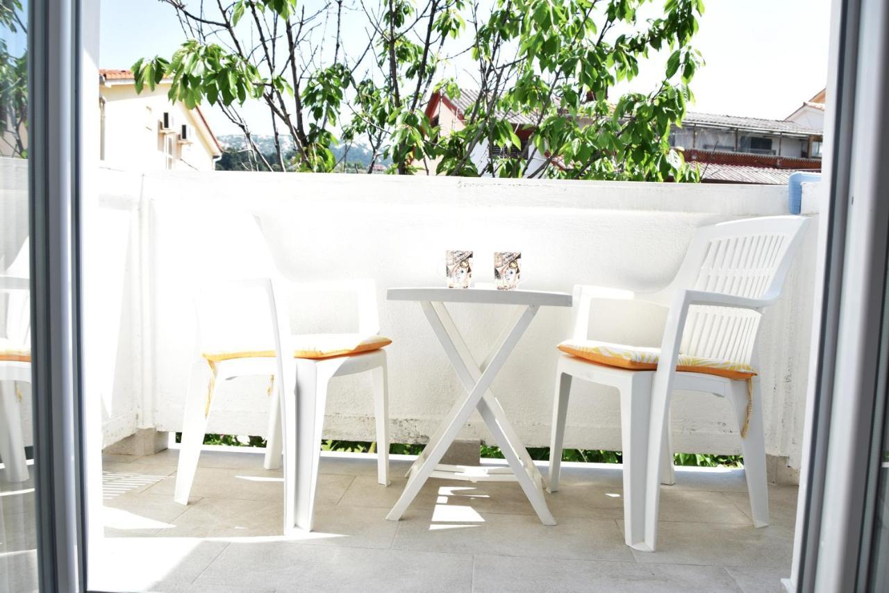 Guest House Tina Rab Town Kültér fotó