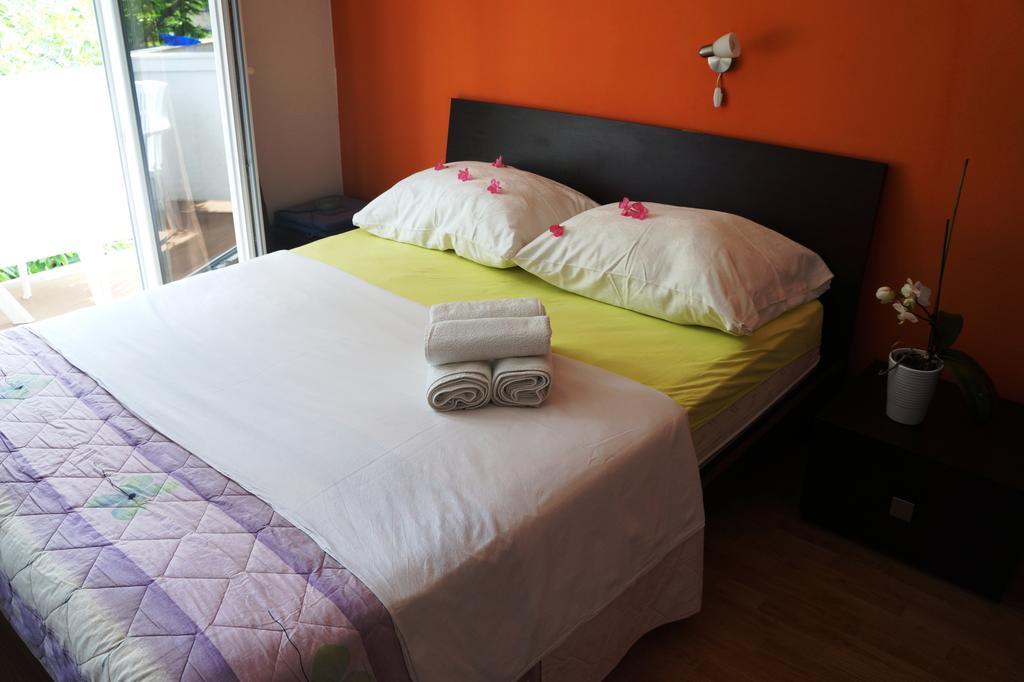 Guest House Tina Rab Town Kültér fotó