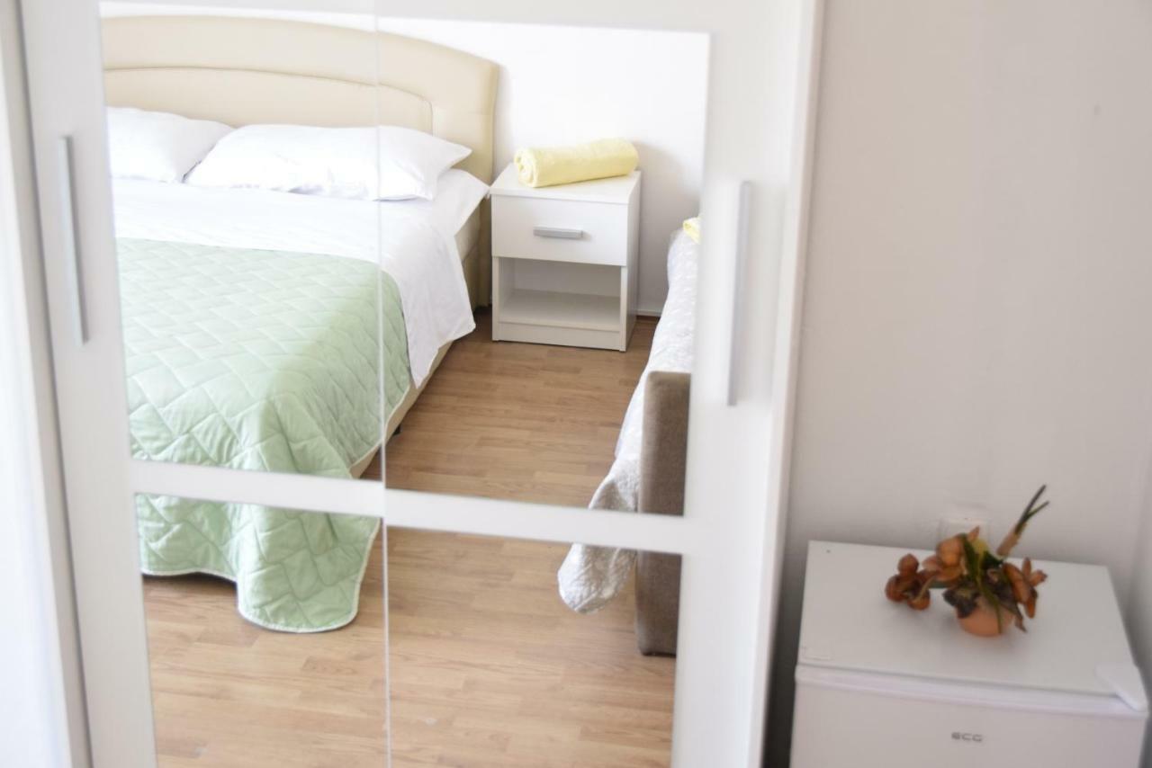 Guest House Tina Rab Town Kültér fotó